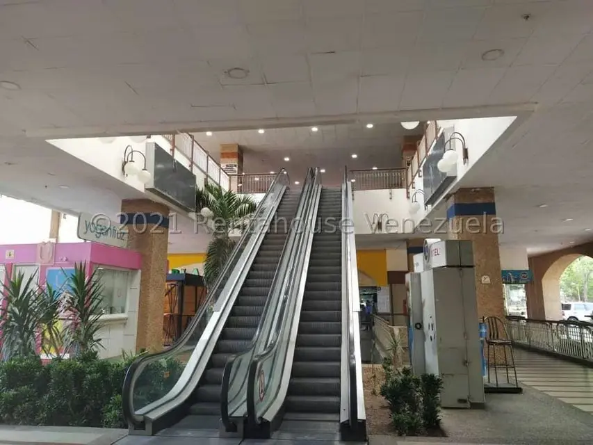 Local Comercial en Venta en Prados del Este, Distrito Metropolitano - 3