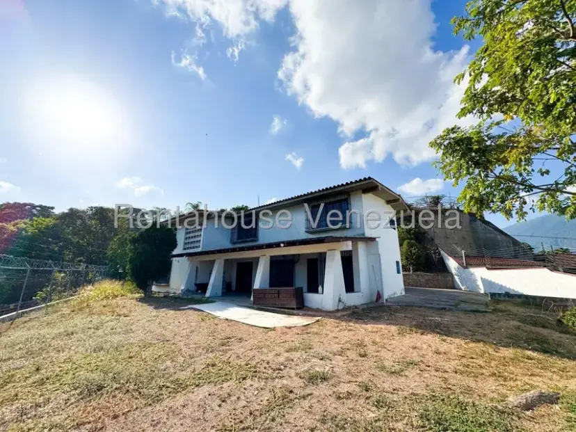 Casa (Duplex) en Venta en Valle Arriba, Distrito Metropolitano