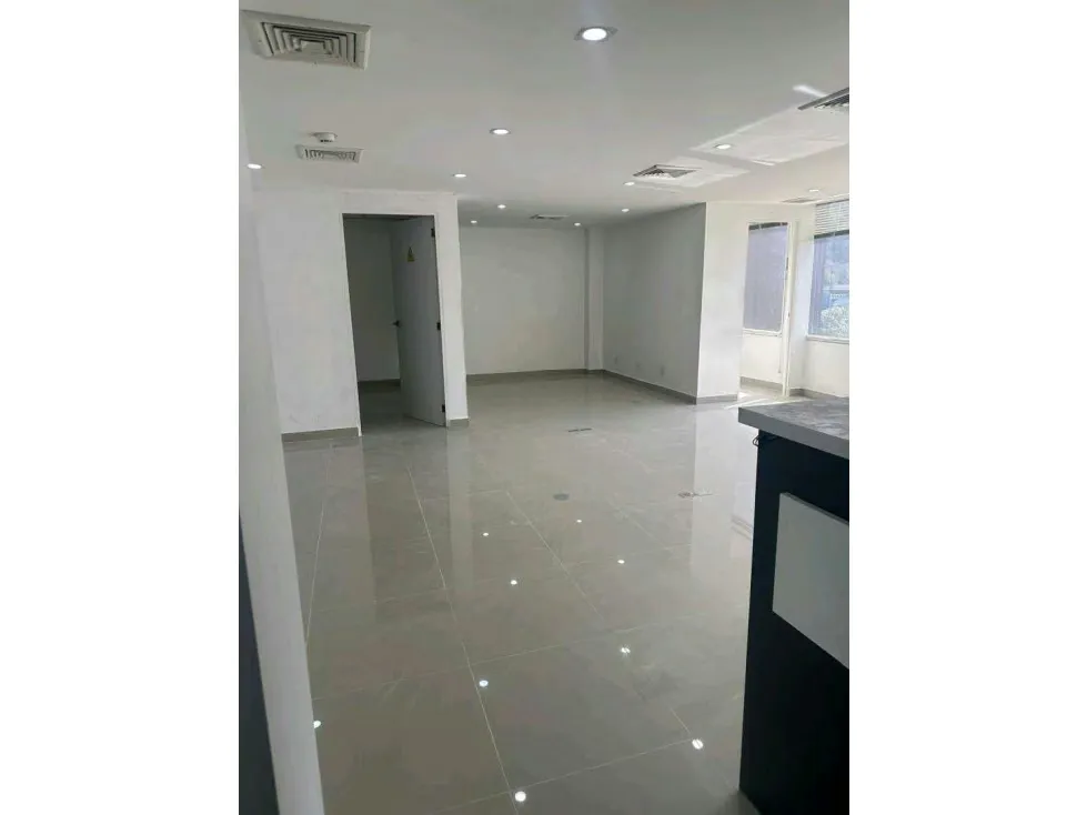 Alquilo oficina 90m2 Las Mercedes 6411 - 5