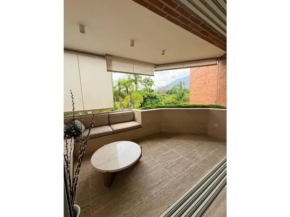 Se vende apartamento 168m2 2H+S/2.5B+S/3P Campo Alegre - 4