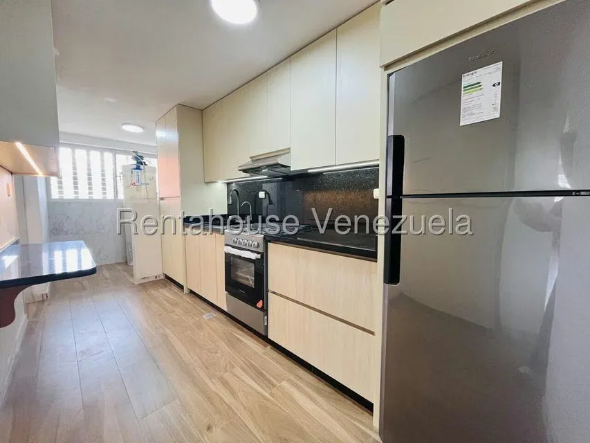 Apartamento (1 Nivel) en Alquiler en Santa Paula, Distrito Metropolitano - 27