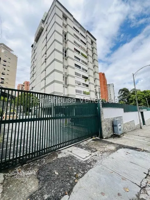 Apartamento (1 Nivel) en Alquiler en Santa Paula, Distrito Metropolitano - 42
