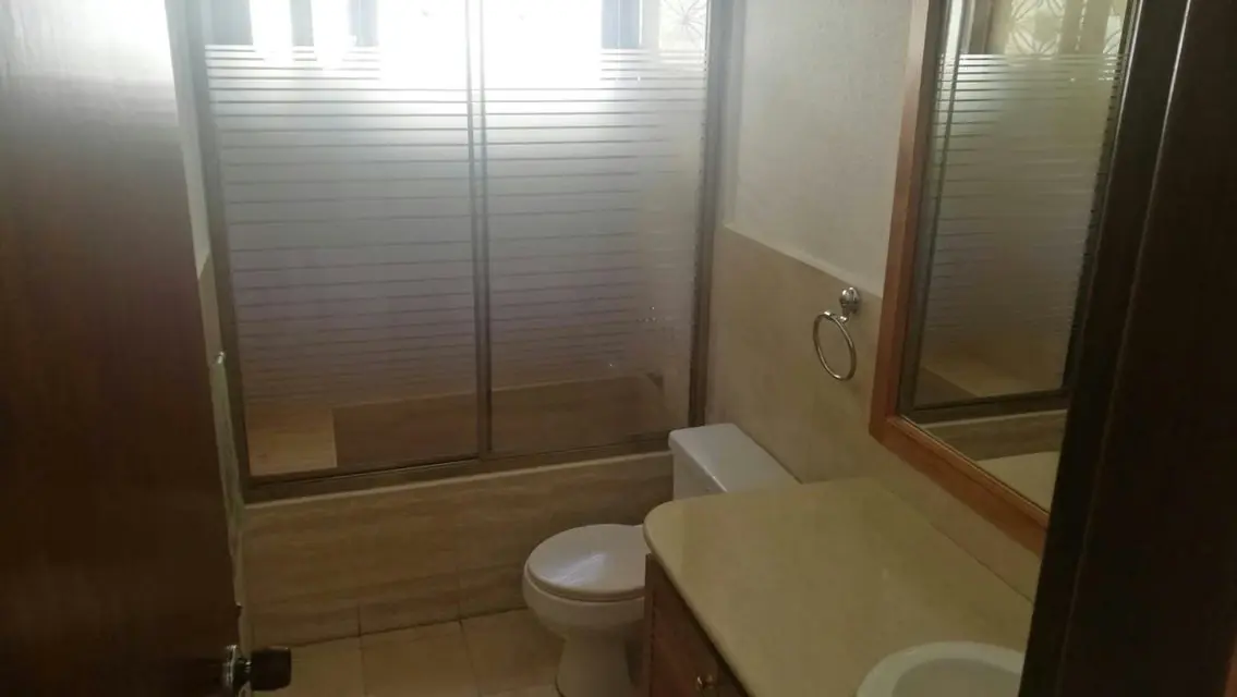 Casa (1 Nivel) en Venta en Colinas de Bello Monte, Distrito Metropolitano - 36
