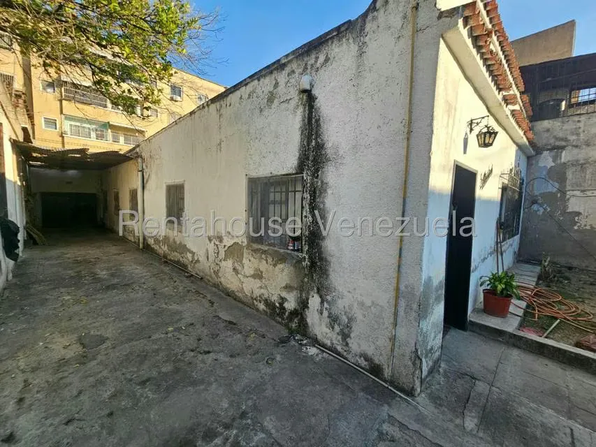 Terreno (Residencial) en Venta en El Paraiso, Distrito Metropolitano - 9