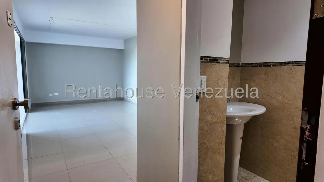 Apartamento (1 Nivel) en Venta en Oripoto, Distrito Metropolitano - 2