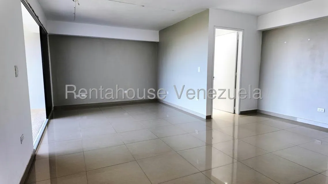 Apartamento (1 Nivel) en Venta en Oripoto, Distrito Metropolitano - 3
