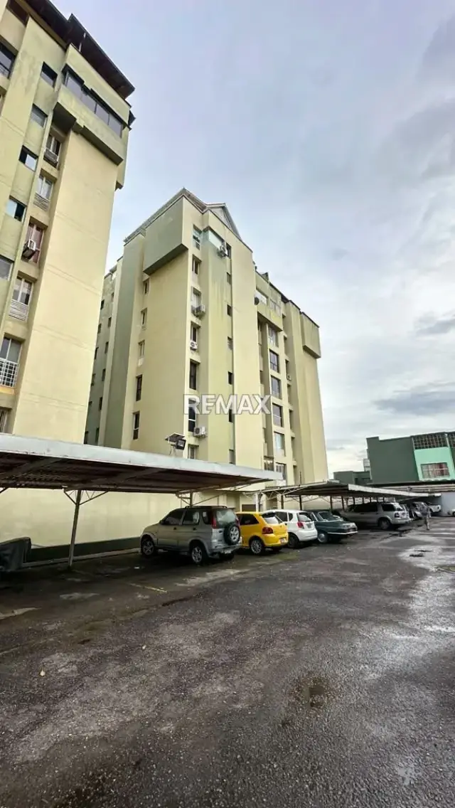 En Venta Apartamento en el Conjunto Residencial el Tamá Torre Limoncito Piso 6