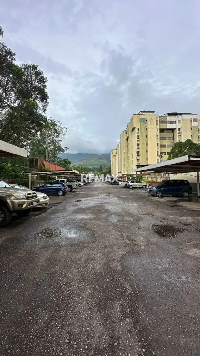En Venta Apartamento en el Conjunto Residencial el Tamá Torre Limoncito Piso 6 - 2
