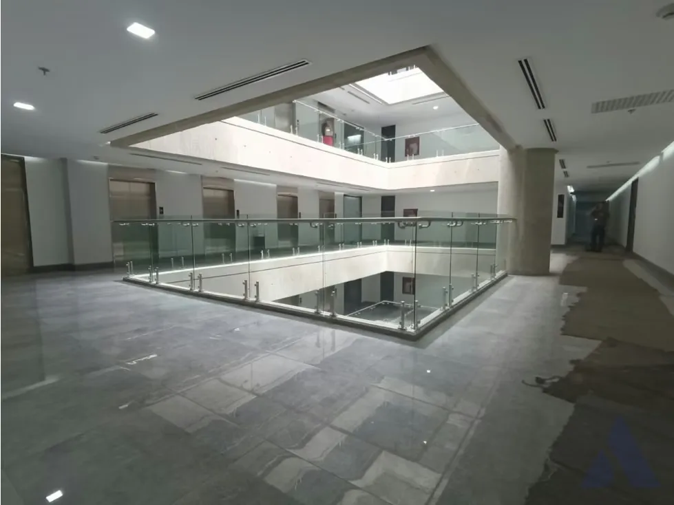 Vendo/alquilo oficina 440m2 Los Pomelos 0295 - 9