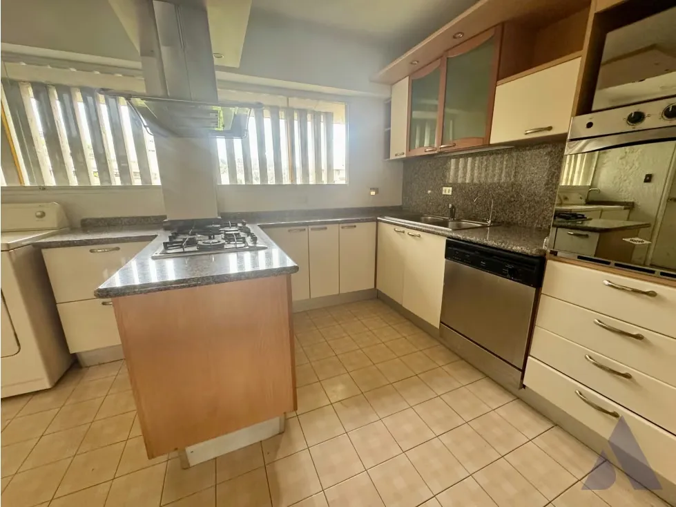 Se alquila apartamento 268m2 Santa Rosa de Lima 9845 - 12