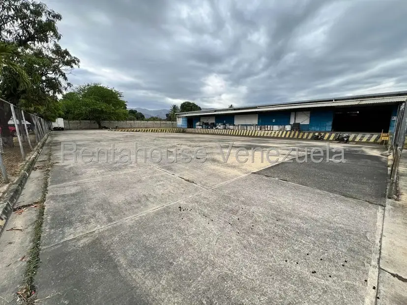Comercial (Galpon - Deposito) en Venta en Corinsa, Aragua
