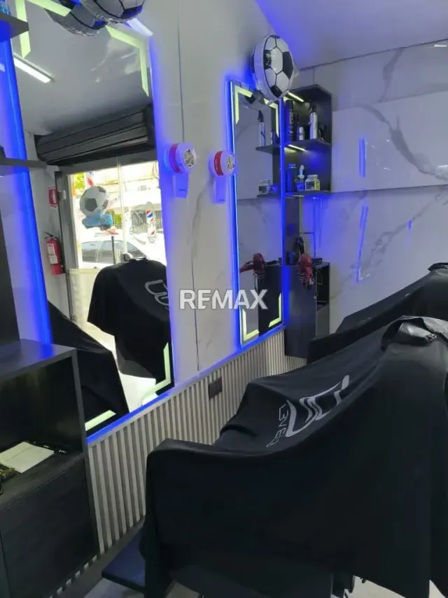 En Venta Fondo de Comercio Barberia - 7