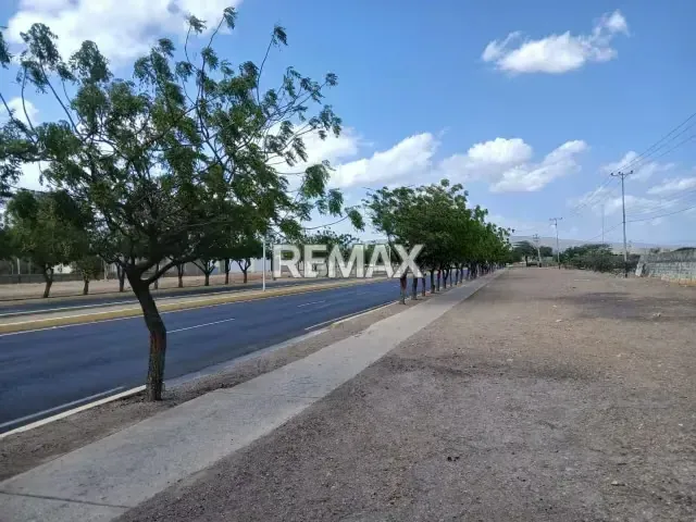 Se Vende Lote de Terreno en Excelente Ubicación Coro Edo. Falcón - 18