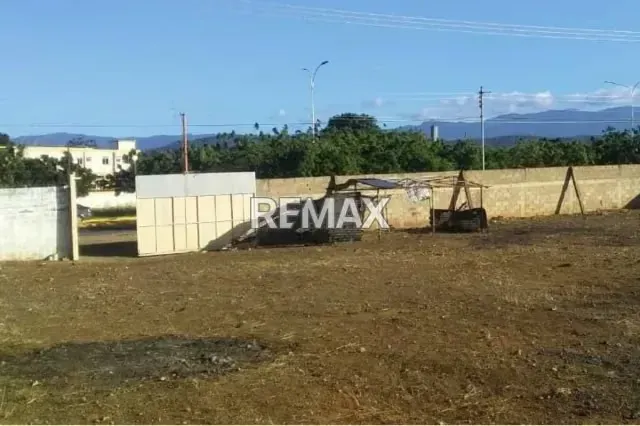 Se Vende Lote de Terreno en Excelente Ubicación Coro Edo. Falcón - 4