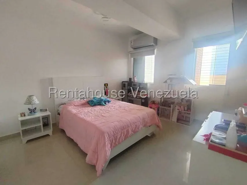 Apartamento (Penthouse) en Venta en El Parral, Carabobo - 18