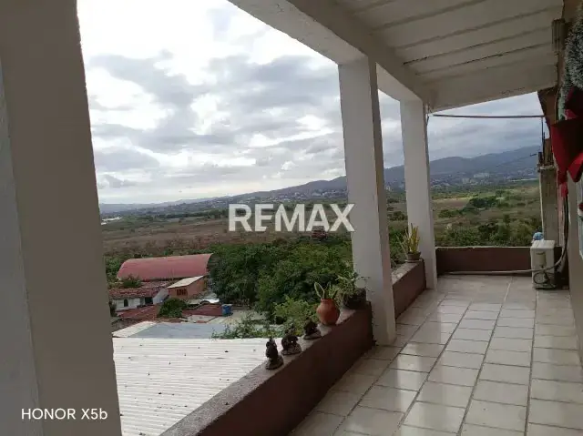EN VENTA CASA UBICADA EN SANTA ROSA, BARQUISIMETO