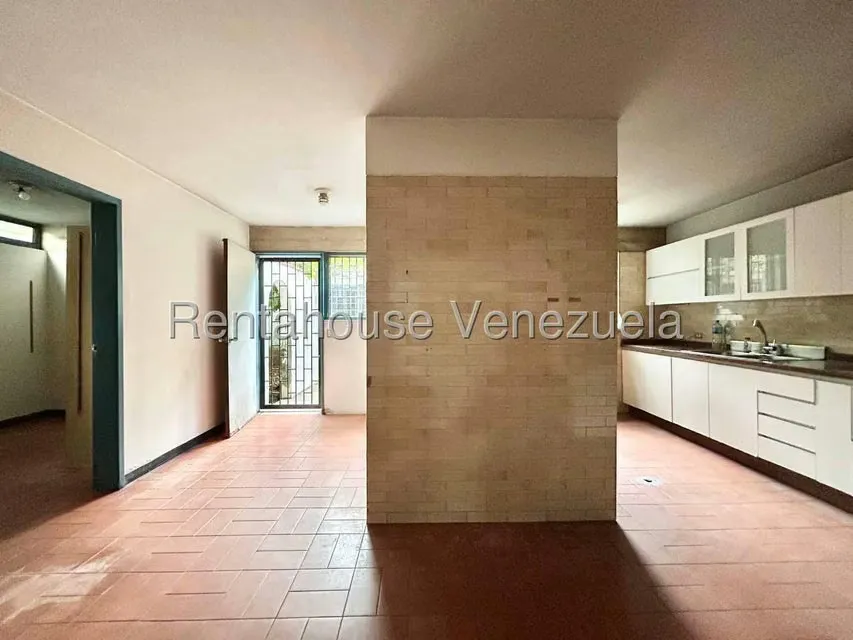 Casa (Duplex) en Alquiler en Chuao, Distrito Metropolitano - 13