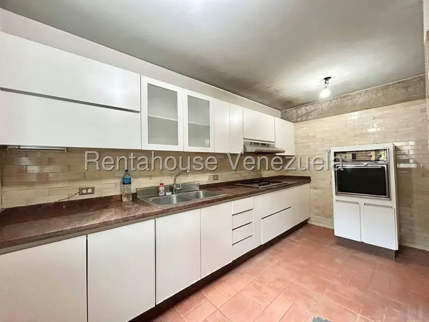 Casa (Duplex) en Alquiler en Chuao, Distrito Metropolitano - 15