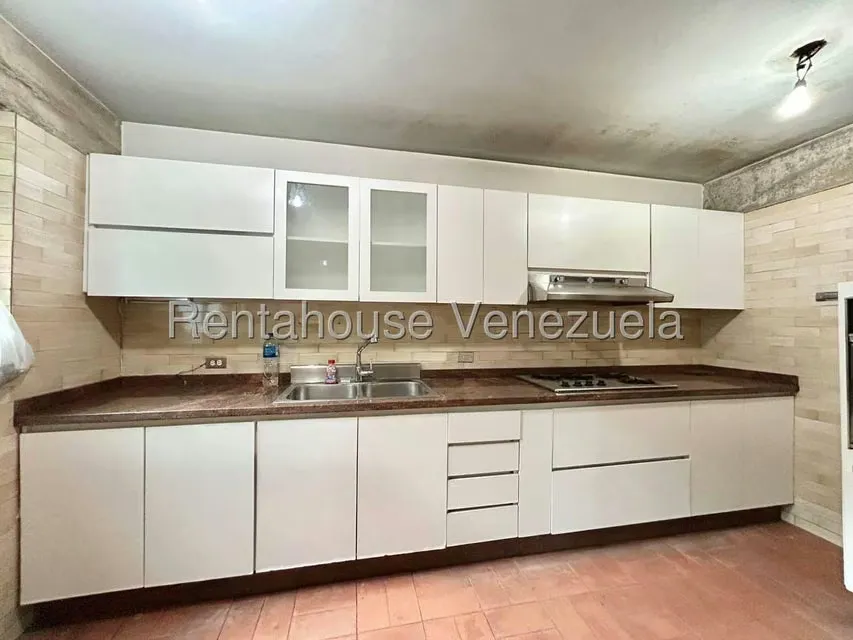 Casa (Duplex) en Alquiler en Chuao, Distrito Metropolitano - 16