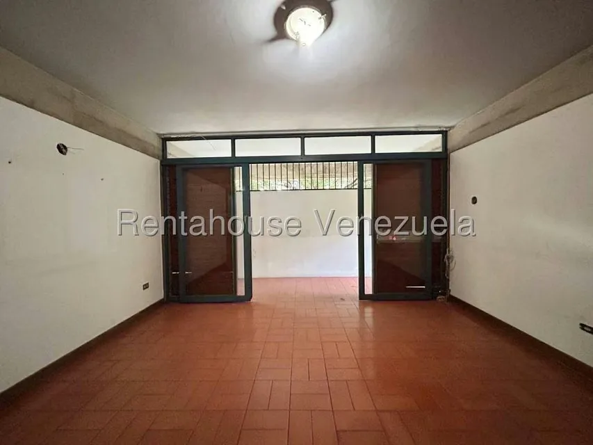 Casa (Duplex) en Alquiler en Chuao, Distrito Metropolitano - 28
