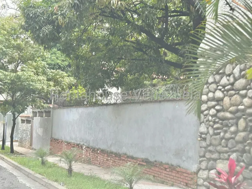 Casa (Duplex) en Alquiler en Chuao, Distrito Metropolitano - 41