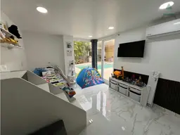 View 18