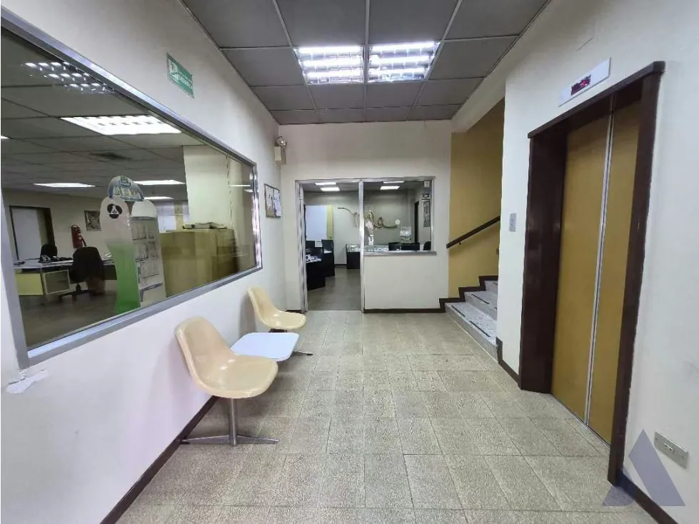 En venta edificio industrial 5388m2 La Urbina 2555 - 3