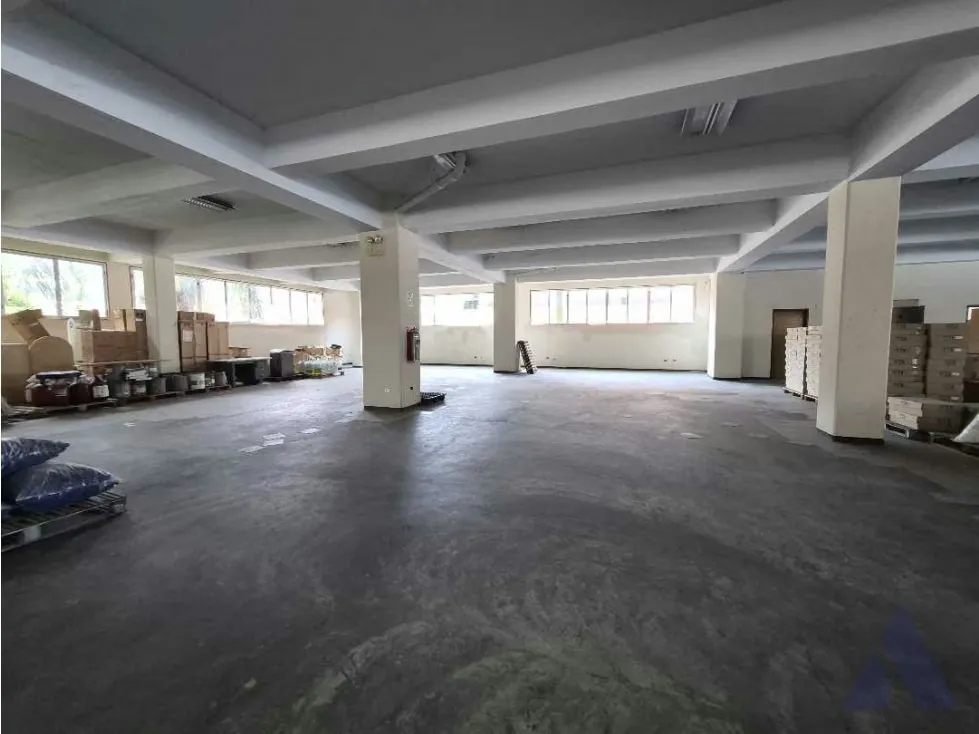 En venta edificio industrial 5388m2 La Urbina 2555 - 6