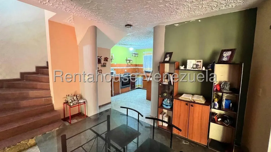 Casa (1 Nivel) en Venta en Parque Residencial La Floresta, Aragua - 11