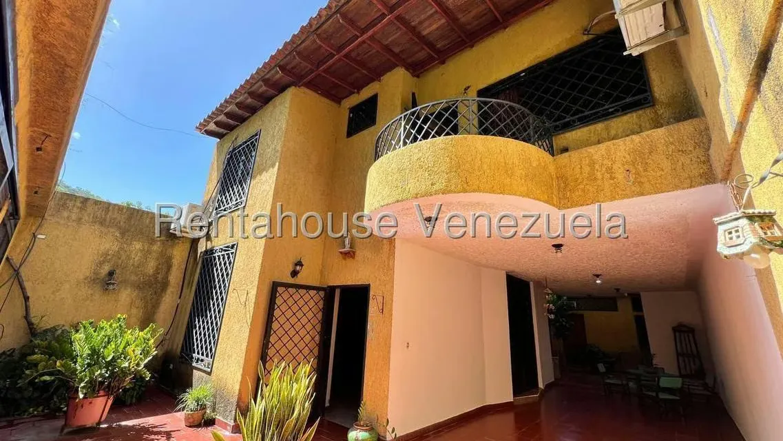 Casa (1 Nivel) en Venta en Parque Residencial La Floresta, Aragua - 3