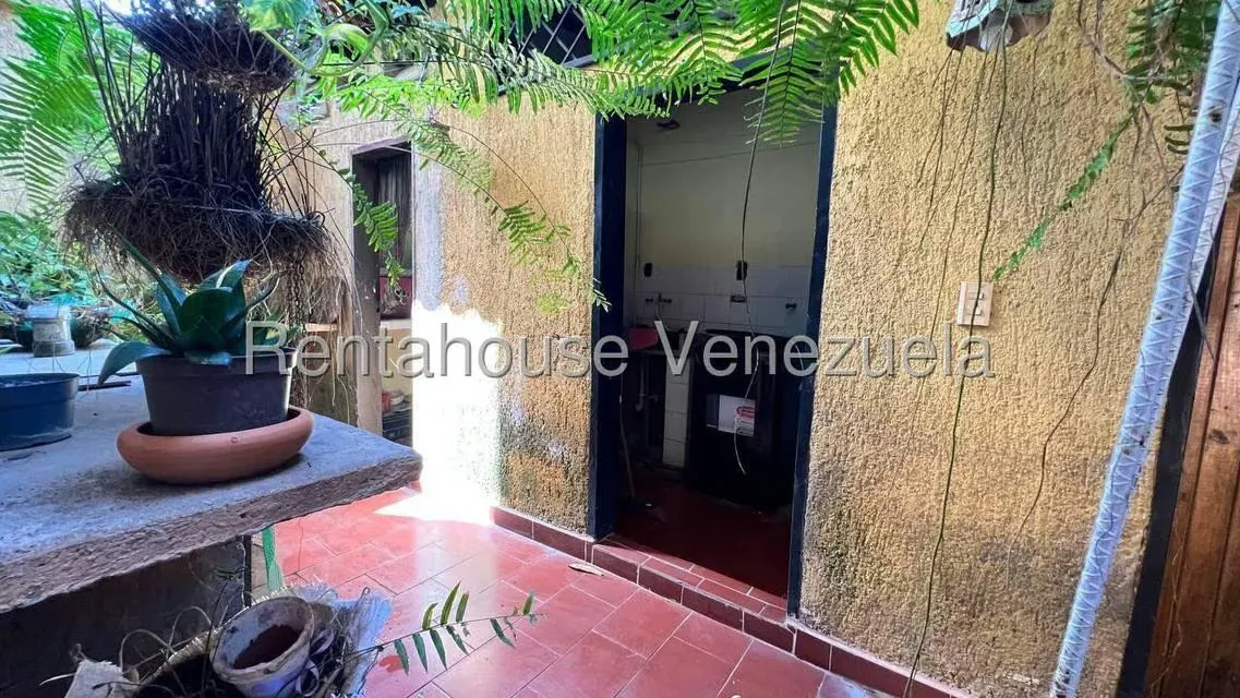 Casa (1 Nivel) en Venta en Parque Residencial La Floresta, Aragua - 24