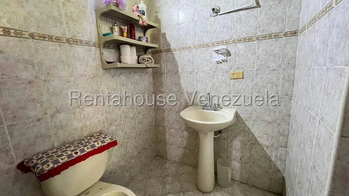 Casa (1 Nivel) en Venta en Parque Residencial La Floresta, Aragua - 30