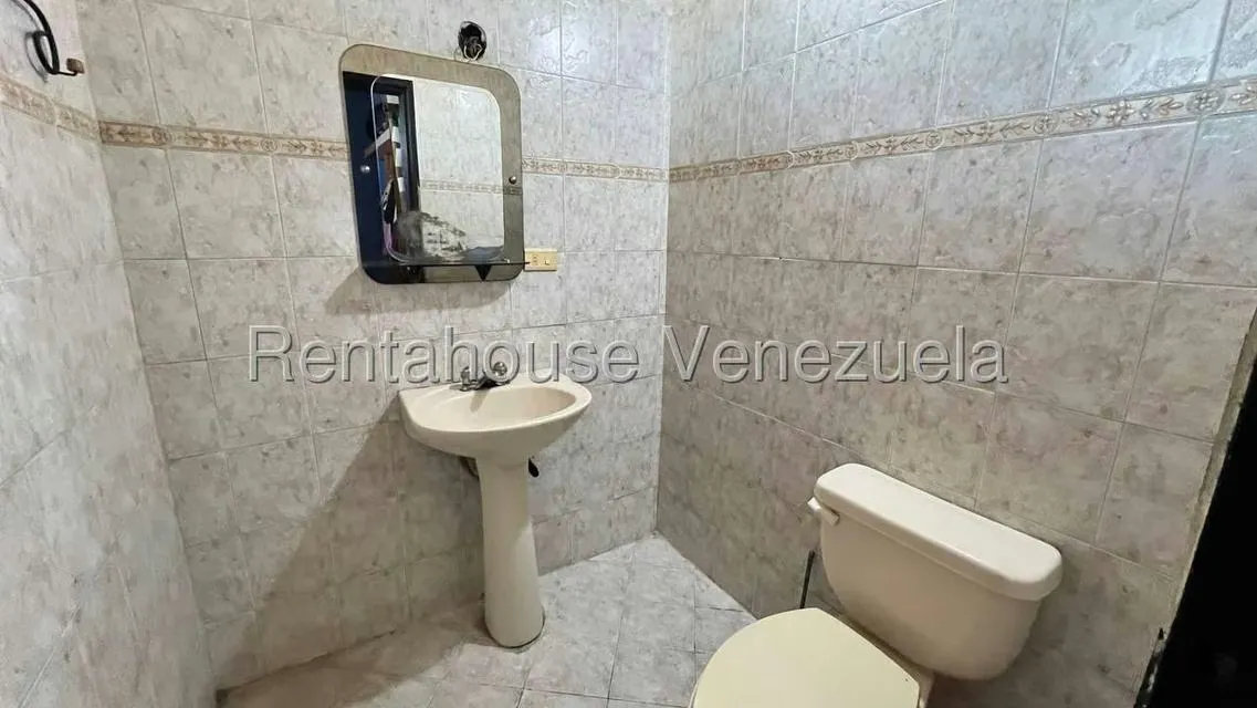 Casa (1 Nivel) en Venta en Parque Residencial La Floresta, Aragua - 38