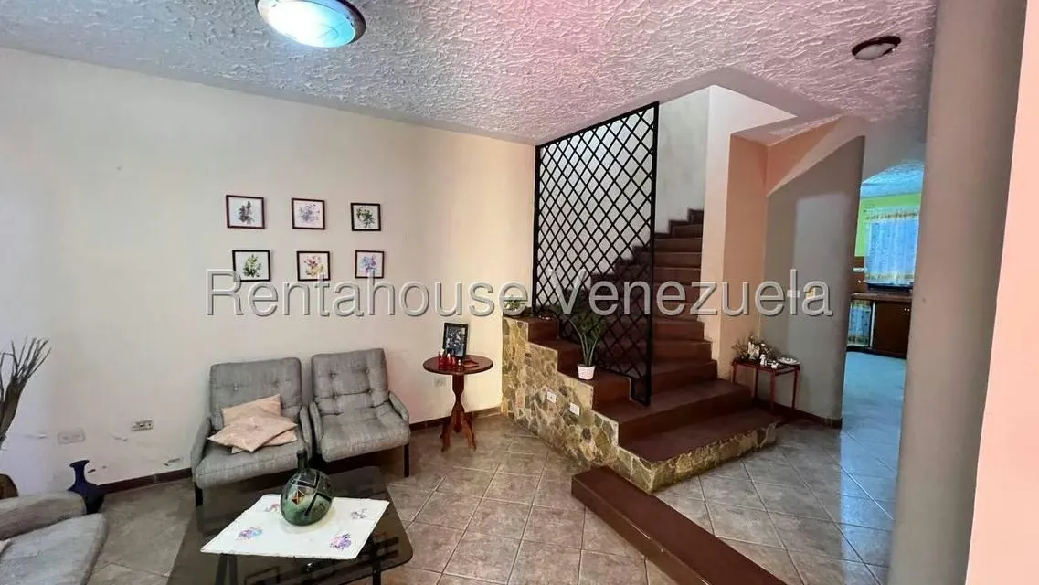 Casa (1 Nivel) en Venta en Parque Residencial La Floresta, Aragua - 5