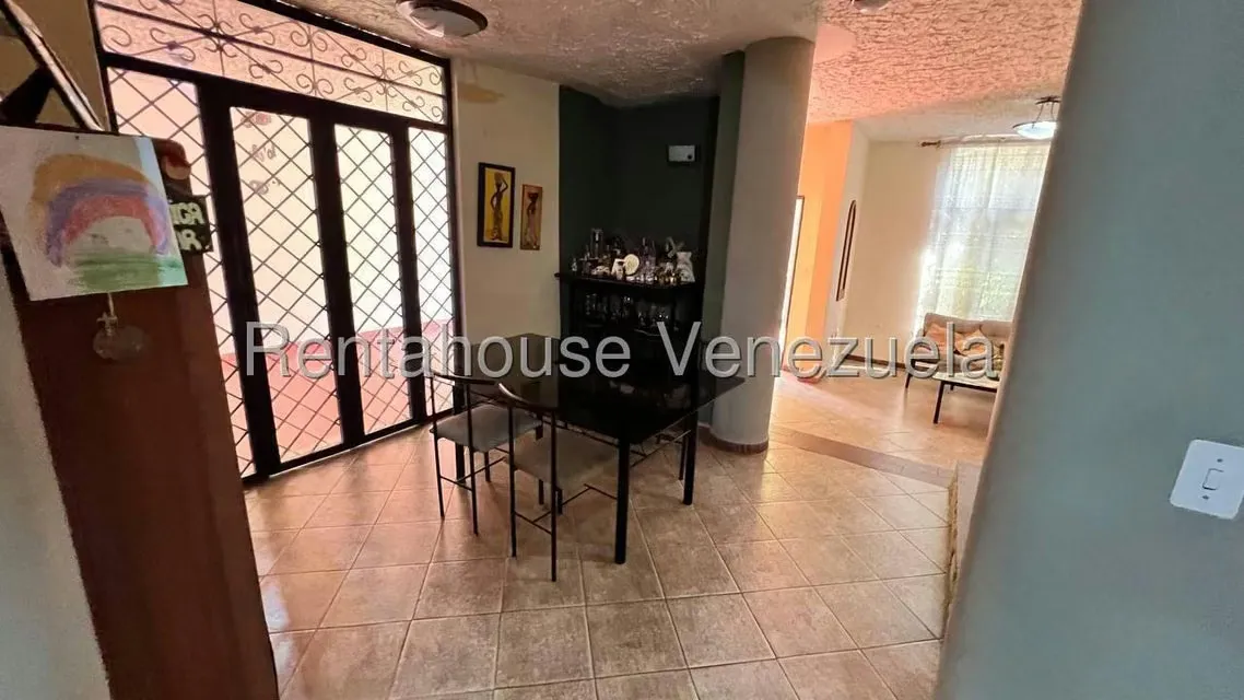 Casa (1 Nivel) en Venta en Parque Residencial La Floresta, Aragua - 10