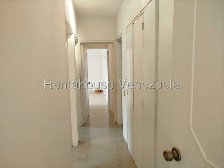 Apartamento (1 Nivel) en Venta en Las Esmeraldas, Distrito Metropolitano - 17