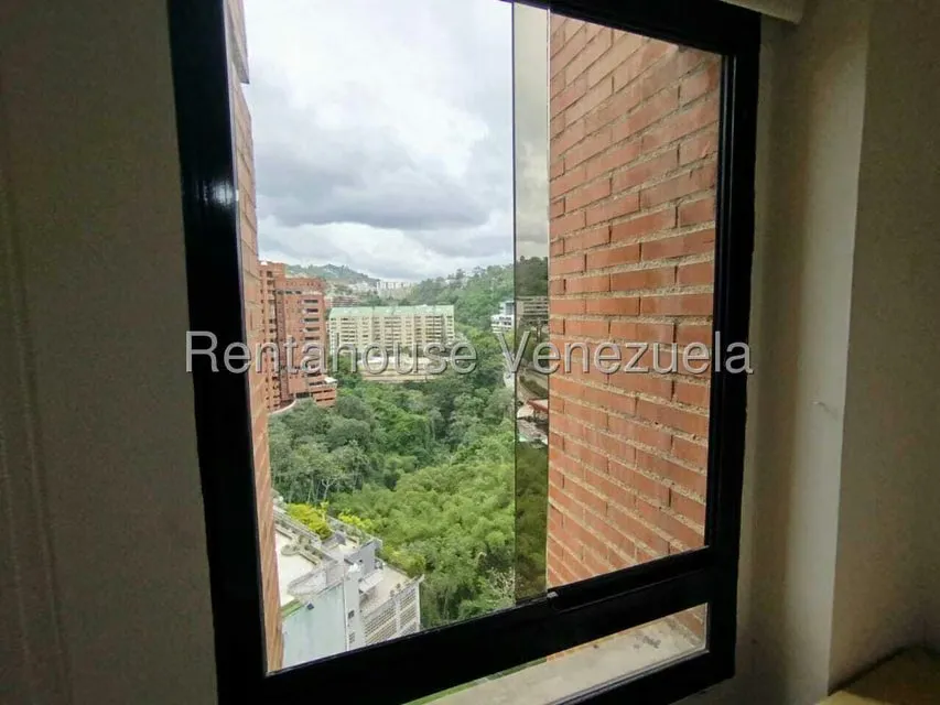 Apartamento (1 Nivel) en Venta en Las Esmeraldas, Distrito Metropolitano - 25