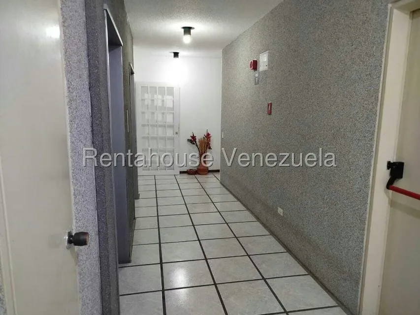 Apartamento (1 Nivel) en Venta en Las Esmeraldas, Distrito Metropolitano - 38