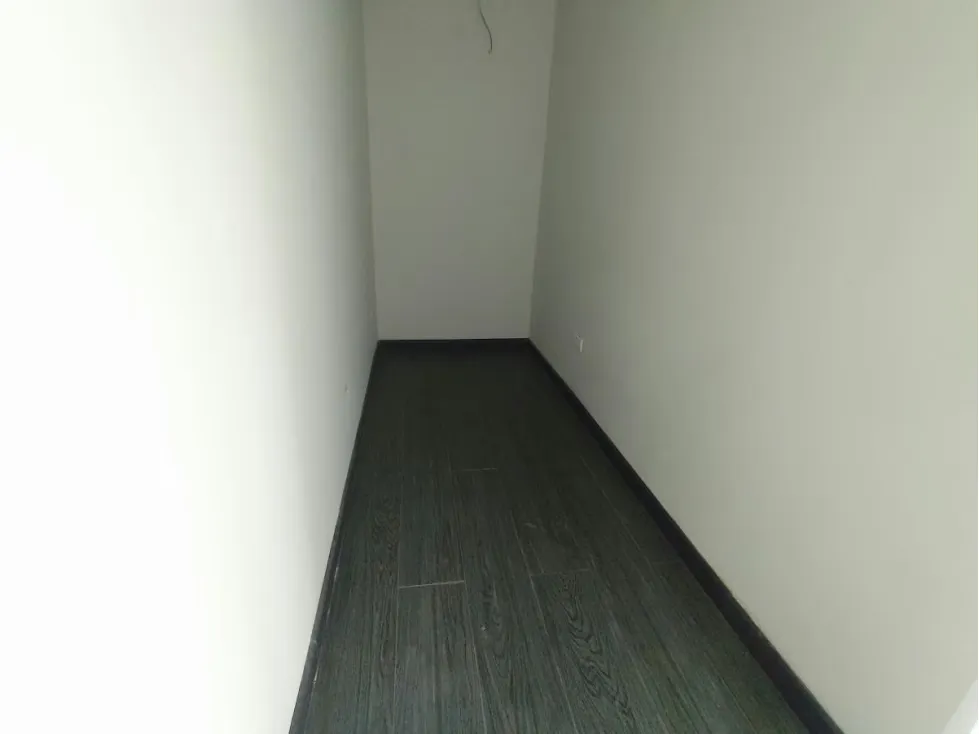 OFC 40MTS2 EN ALQUILER CALLE CAPITOLIO, AV FCO DE MIRANDA - 11