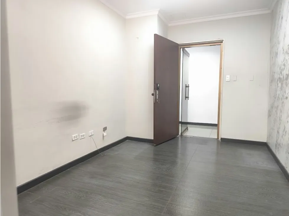 OFC 40MTS2 EN ALQUILER CALLE CAPITOLIO, AV FCO DE MIRANDA - 7