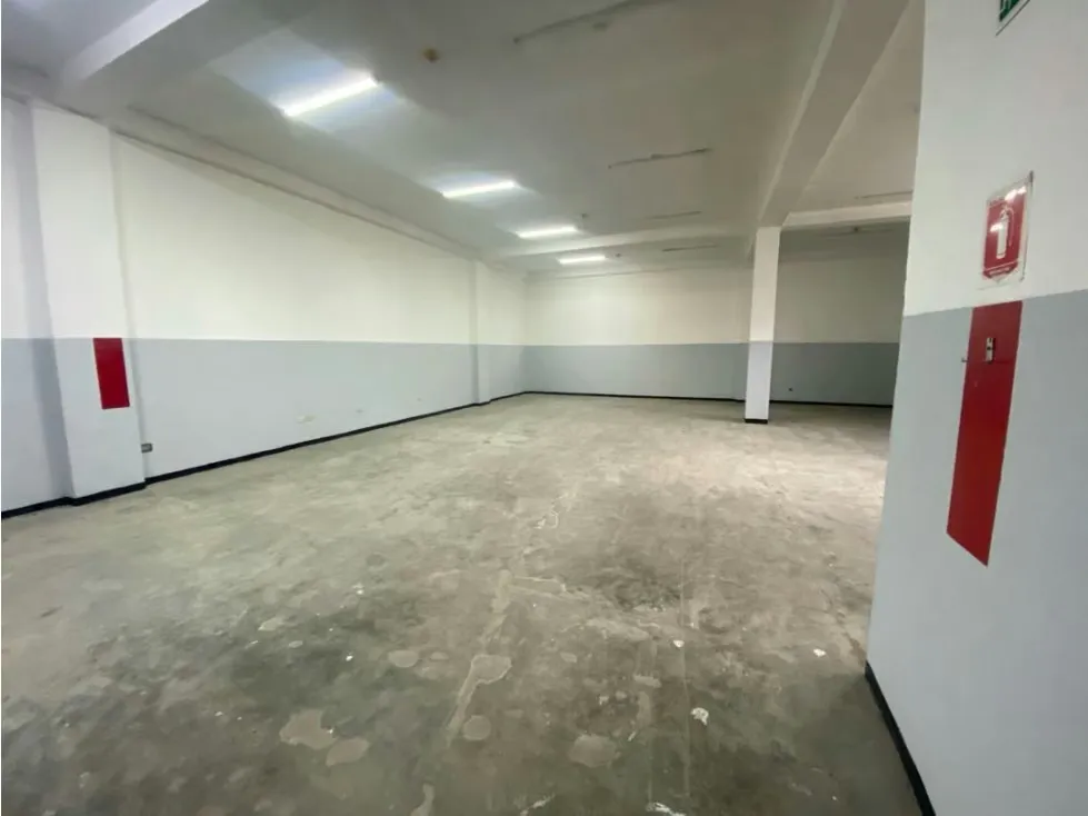 Alquiler de PB piso industrial en boleita sur de 220 mts - 3
