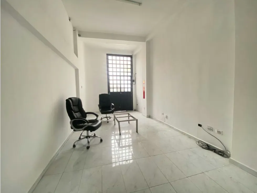 Alquiler de PB piso industrial en boleita sur de 220 mts - 8