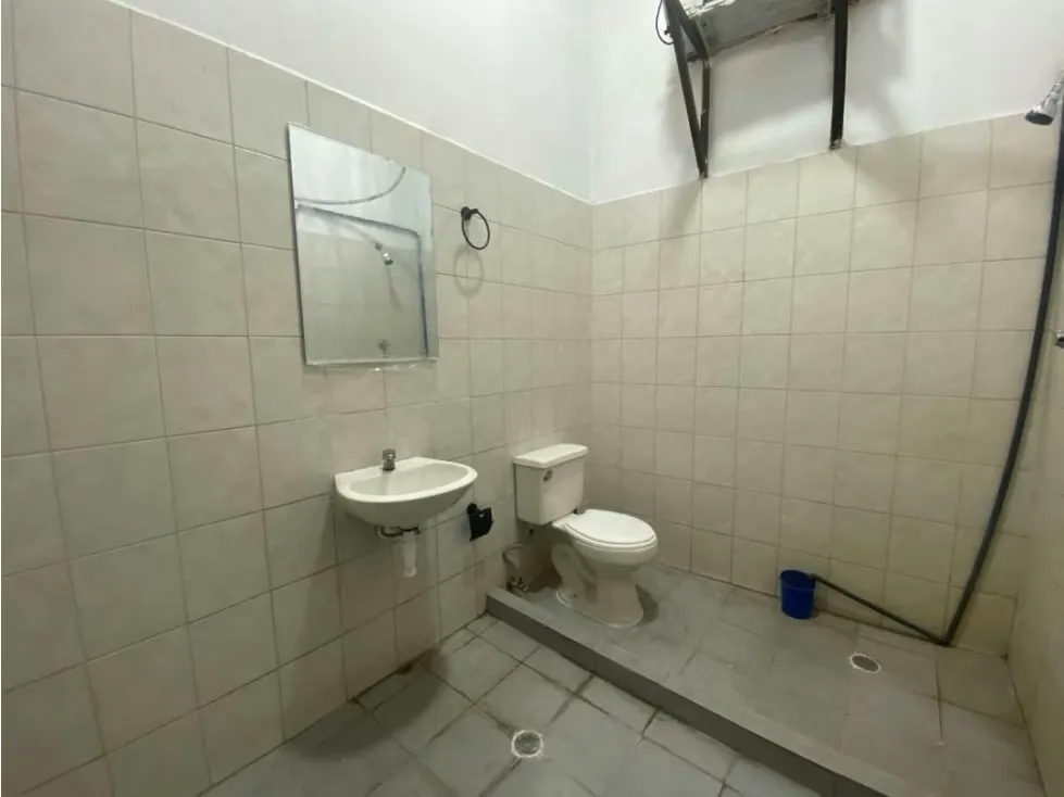 Alquiler de PB piso industrial en boleita sur de 220 mts - 10