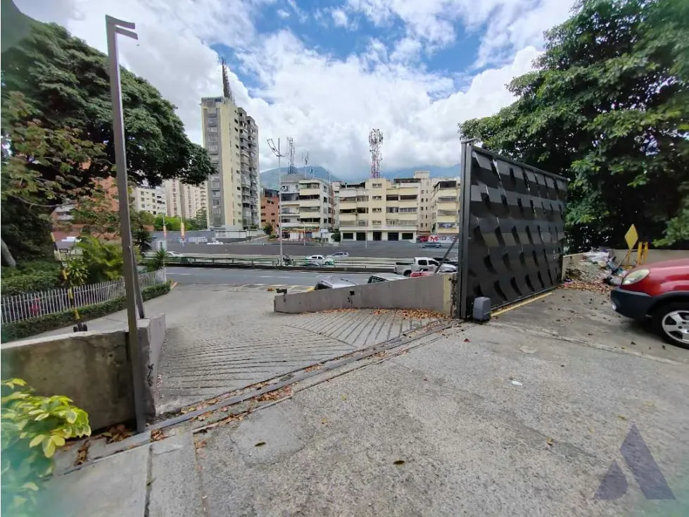 Se alquila local 121m2 El Recreo 3549 - 13
