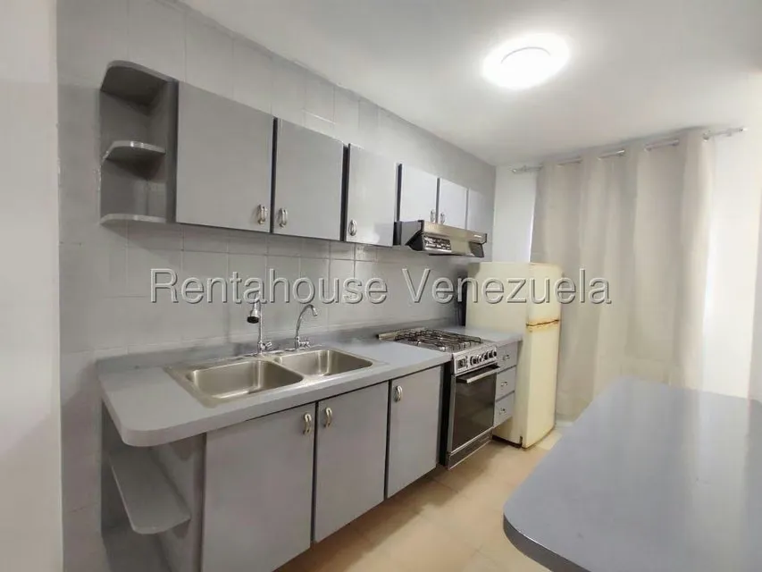 Apartamento (1 Nivel) en Alquiler en 13 de Enero, Aragua - 12