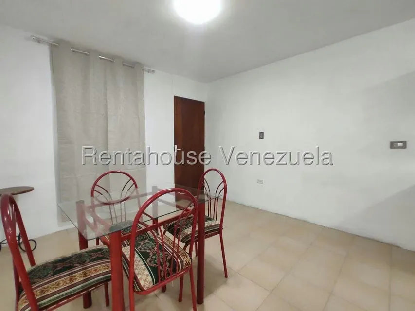 Apartamento (1 Nivel) en Alquiler en 13 de Enero, Aragua - 5