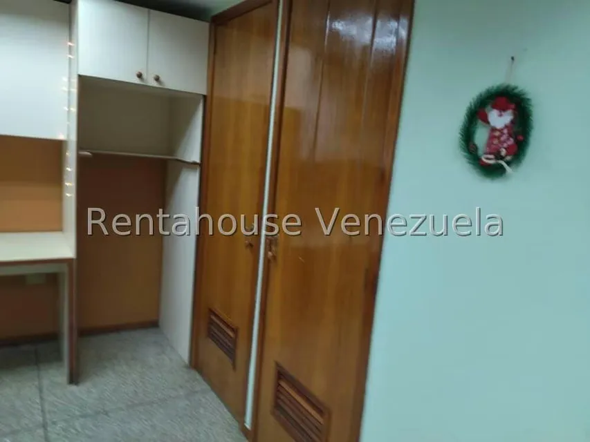 Apartamento (1 Nivel) en Venta en Parroquia La Candelaria, Distrito Metropolitano - 12