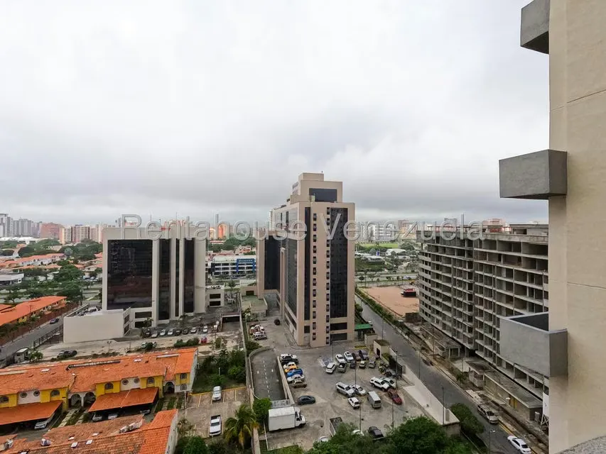 Apartamento (1 Nivel) en Venta en Triangulo del Este, Lara - 11