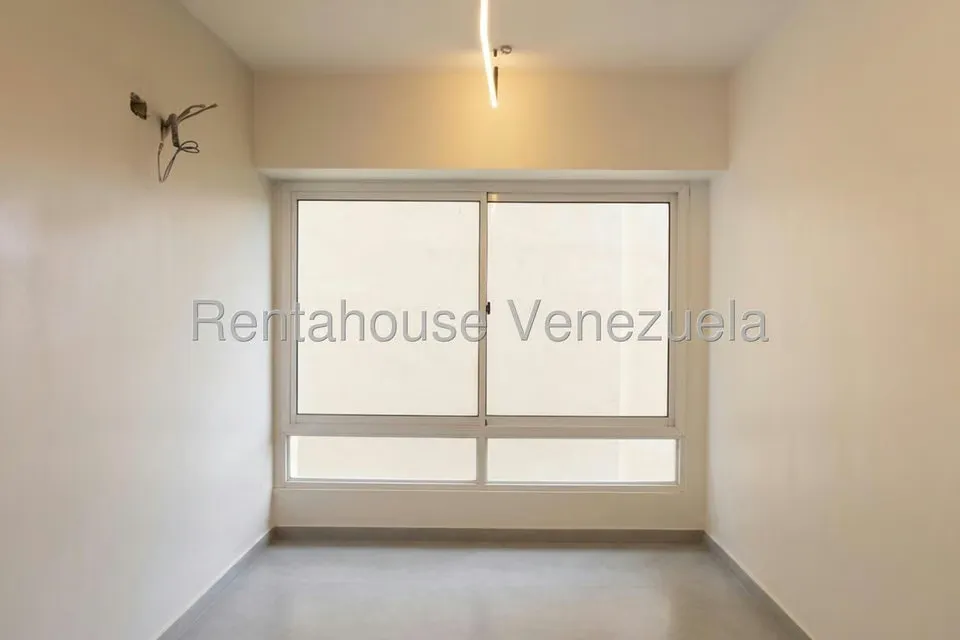 Apartamento (1 Nivel) en Venta en Triangulo del Este, Lara - 15