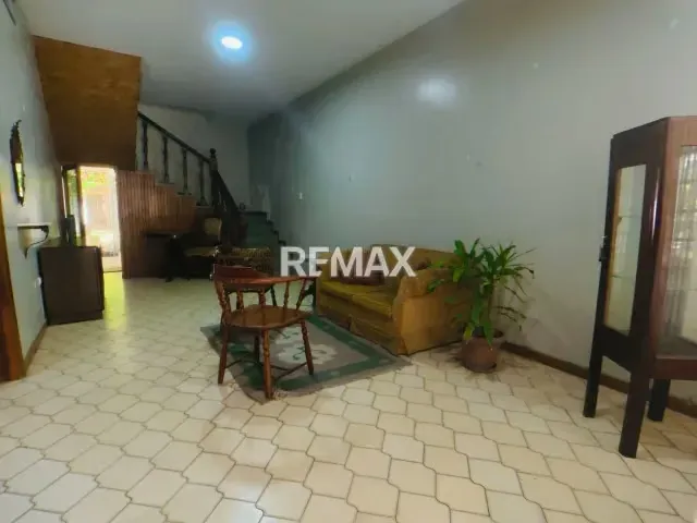 Casa de Dos Niveles en Zona Norte de Maracay ideal para Proyecto Comercial en una de las zonas más Privilegiadas !! - 4